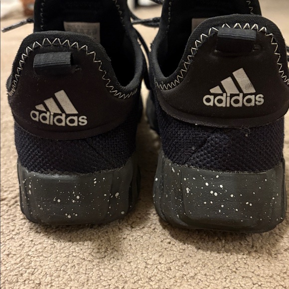 Boys Adidas sneakers - Picture 4 of 10